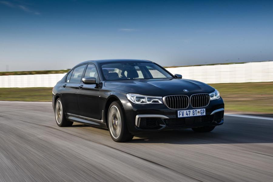  BMW M760Li xDrive 2017 года  (ZA) (фото 2 из 21)